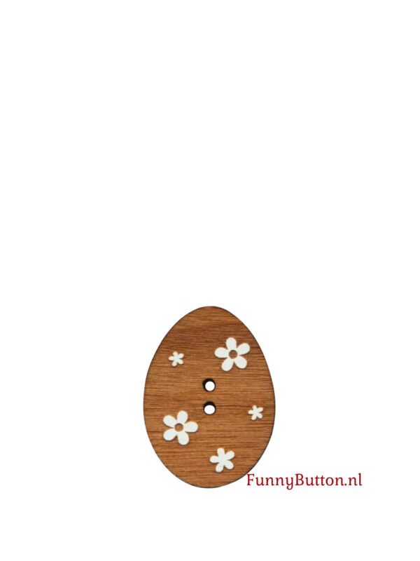 Eitje met bloemen